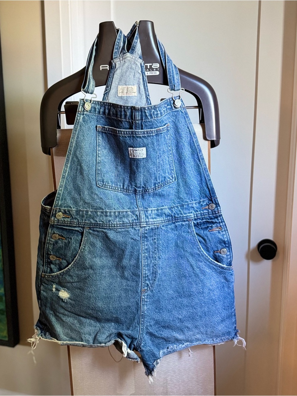 Levi’s shorts overalls